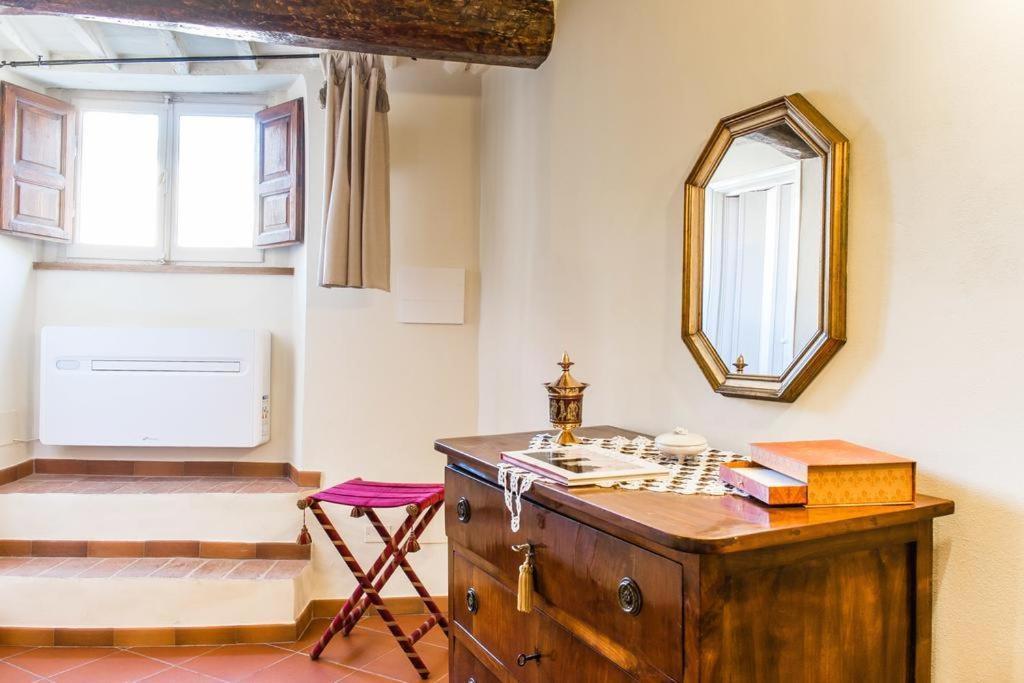 Lyon Apartment Anfiteatro Square, Lucca Esterno foto