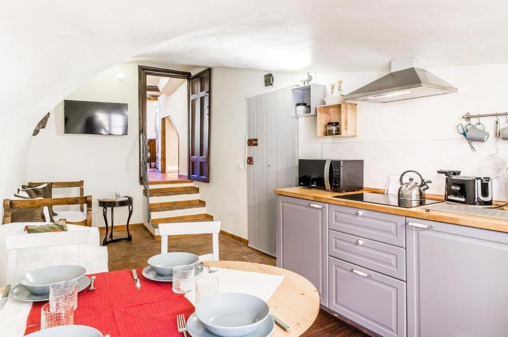 Lyon Apartment Anfiteatro Square, Lucca Esterno foto